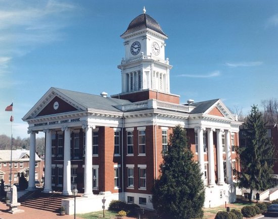 Washington_county_courthouse_photo